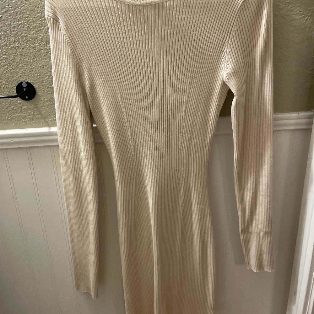 Long sleeve sweater dresd